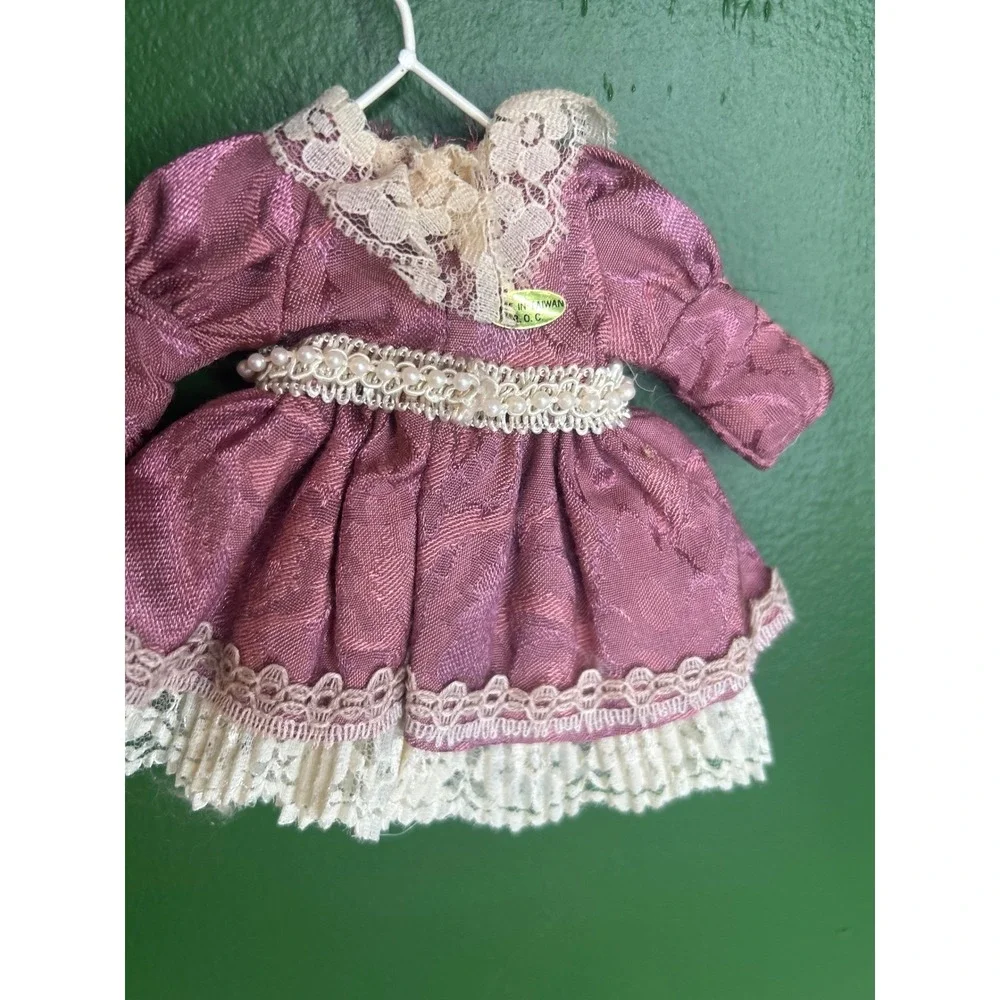 Vintage Barbie Doll Dress Mauve Jacquard Lace Gown Gold Bow Pearl Trim Taiwan